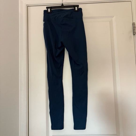 Fabletics Women’s Trinity Motion365 High-Waisted Leggings - Picture 5 of 9